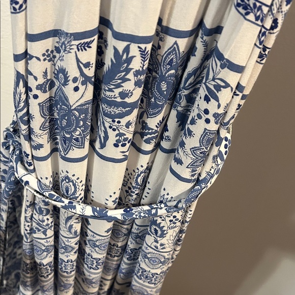 LOFT Blue and White Floral Dress - Picture 7 of 7
